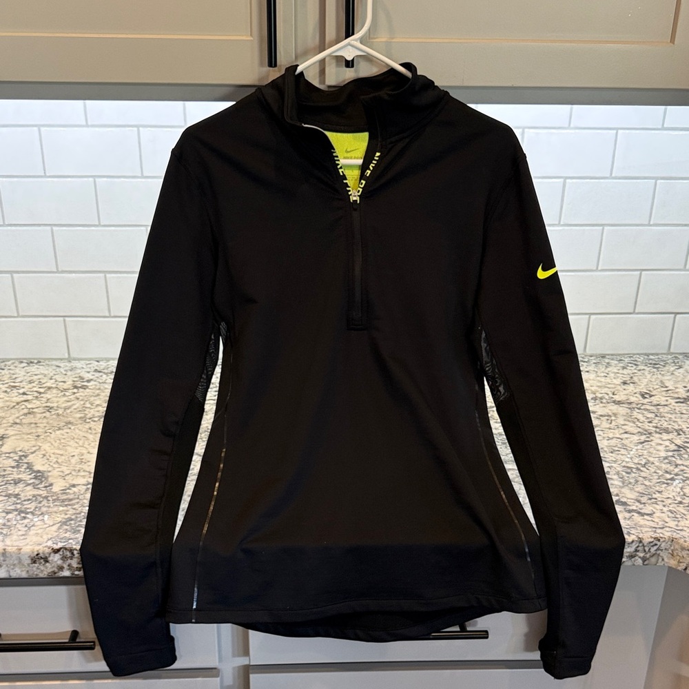 Nike Women's Black and Yellow Pullover Jacket